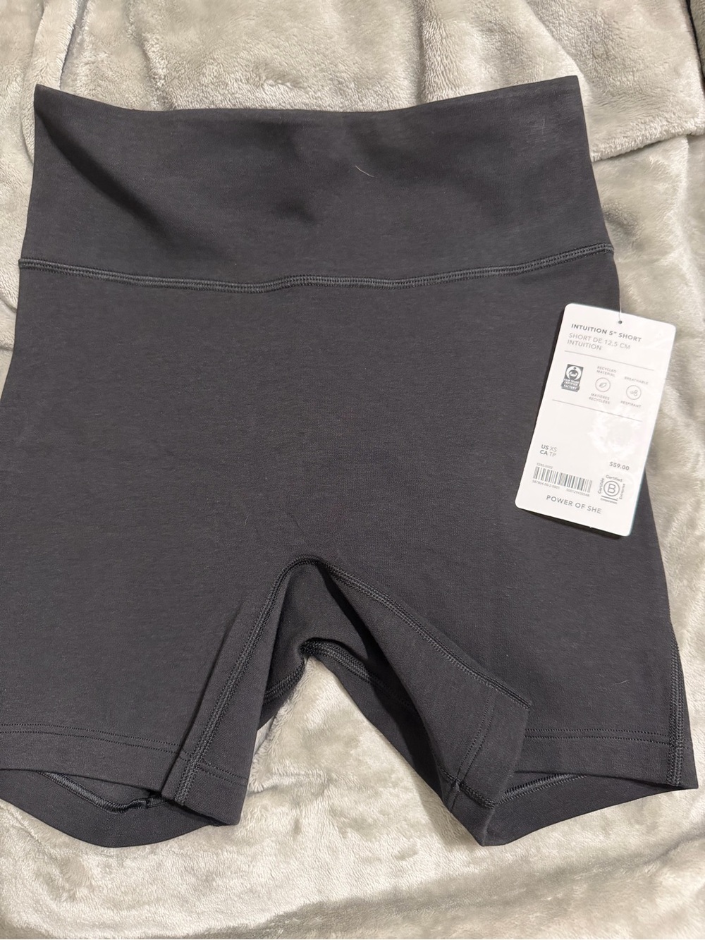 High-Rise Athleta Intuition Short 5” NWT Size XS